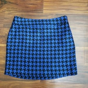 The Limited Women's Acrylic Lined Blue Black Plaid Mini Skirt Size 6
